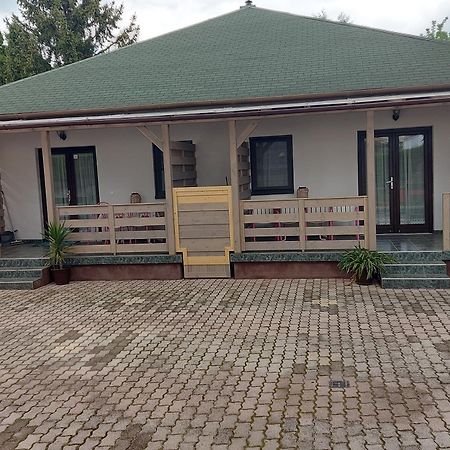 Istvan Apartmanok Кестхей Екстер'єр фото