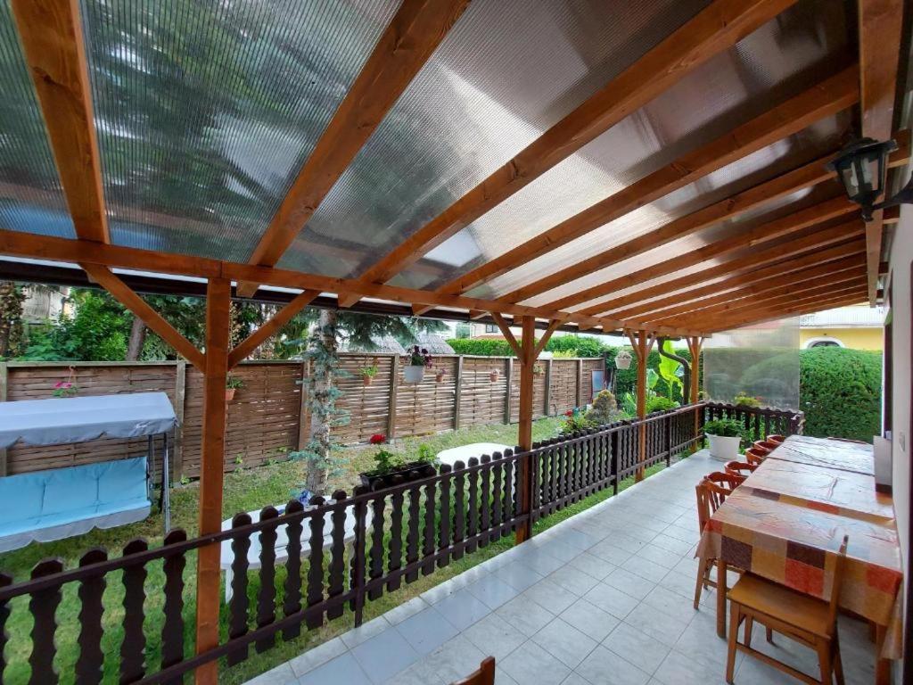 Istvan Apartmanok Кестхей Екстер'єр фото